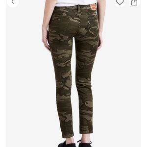 711 skinny camo jeans